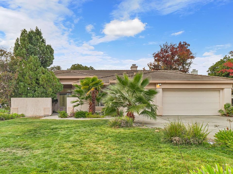 3650 Fullerton Court